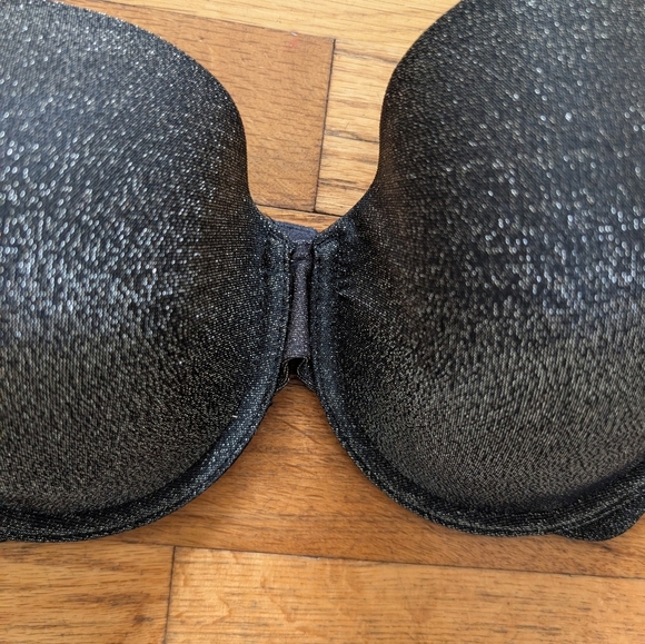 Victoria's Secret Shimmering Black Full Coverage T-Shirt Bra - Picture 3 of 7